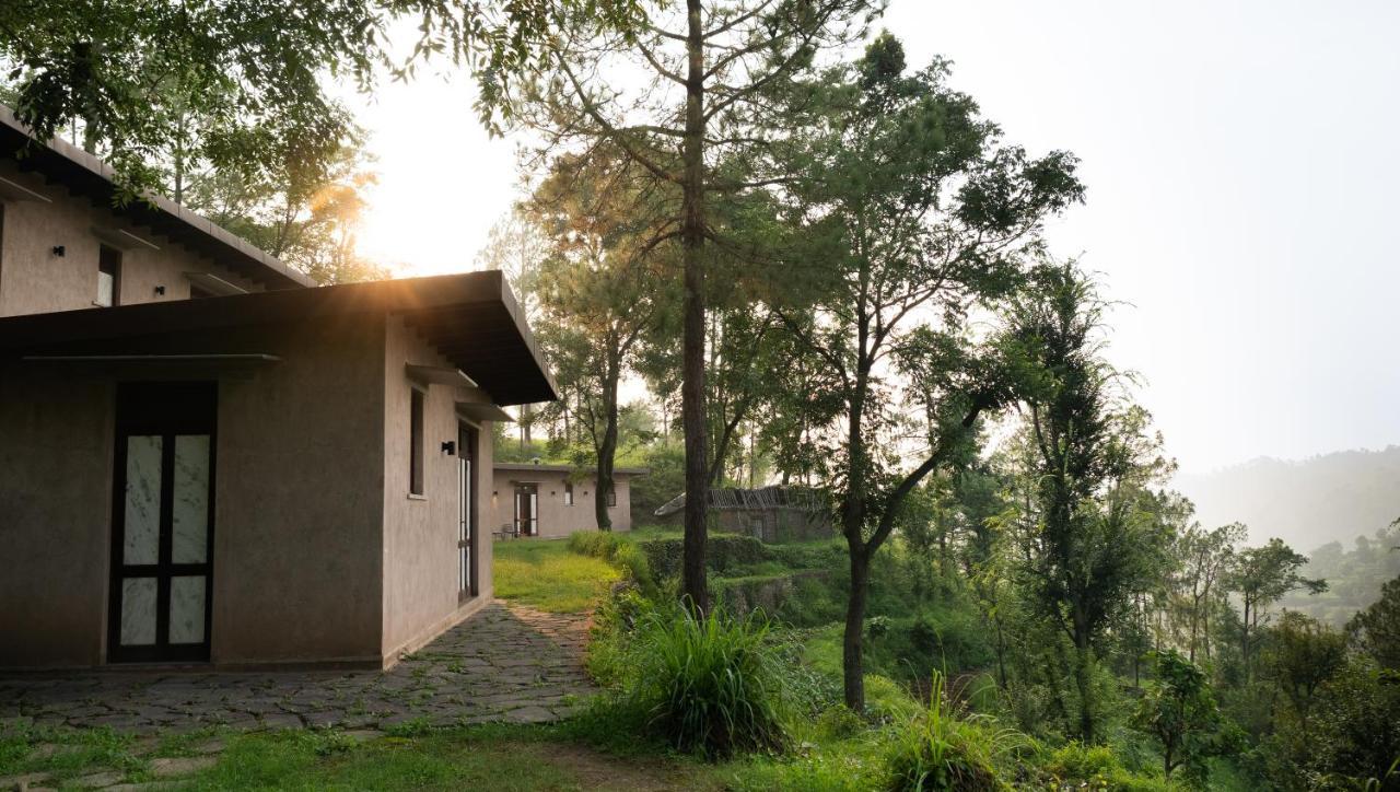 Amaya Kasauli Bagian luar foto