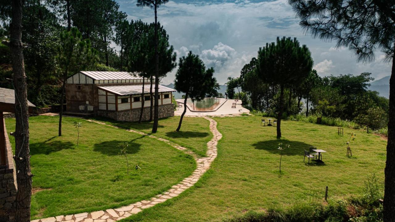 Amaya Kasauli Bagian luar foto