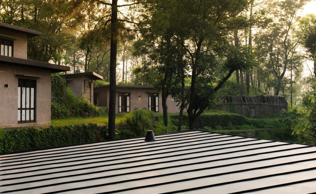 Amaya Kasauli Bagian luar foto