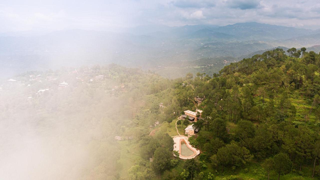 Amaya Kasauli Bagian luar foto
