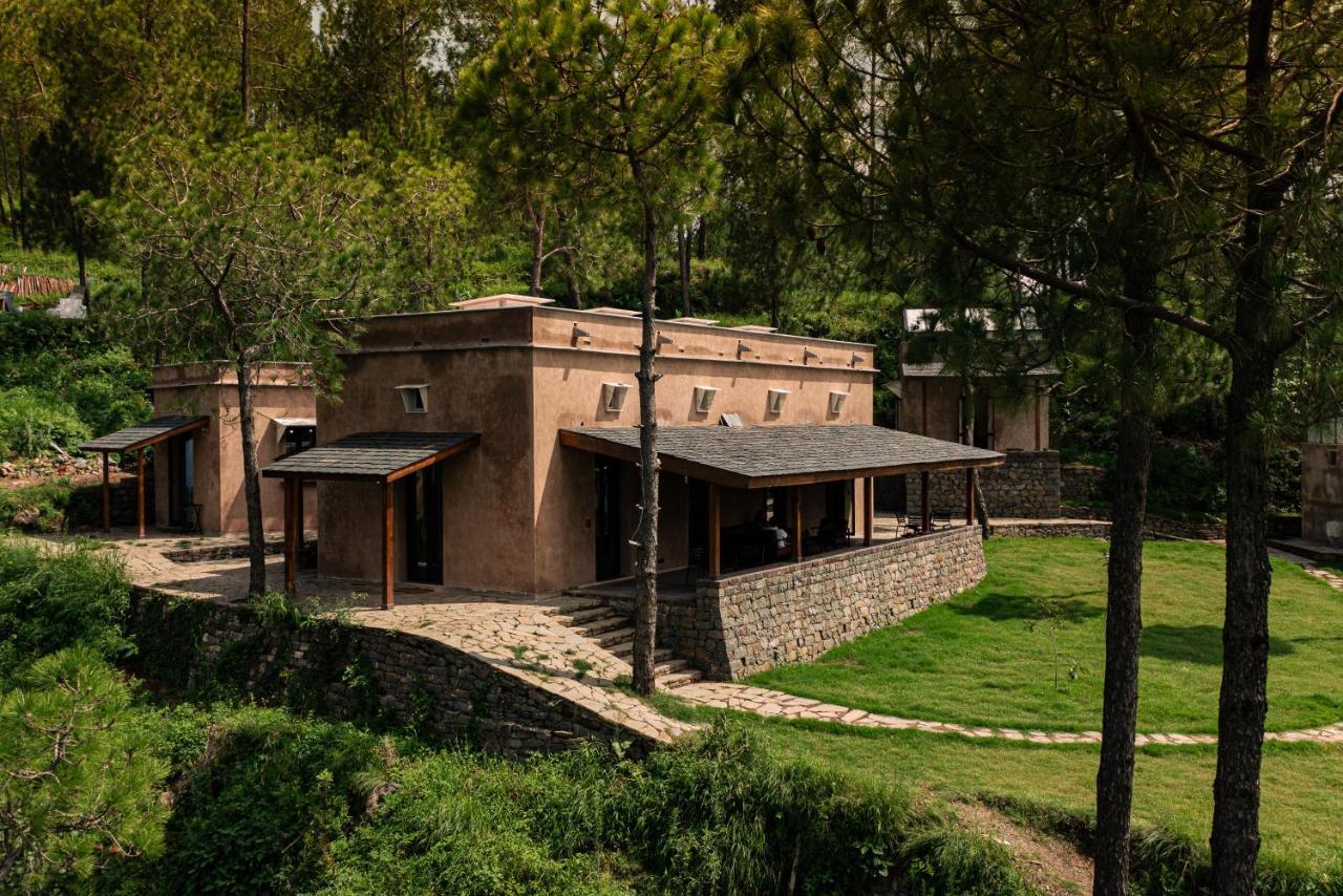 Amaya Kasauli Bagian luar foto