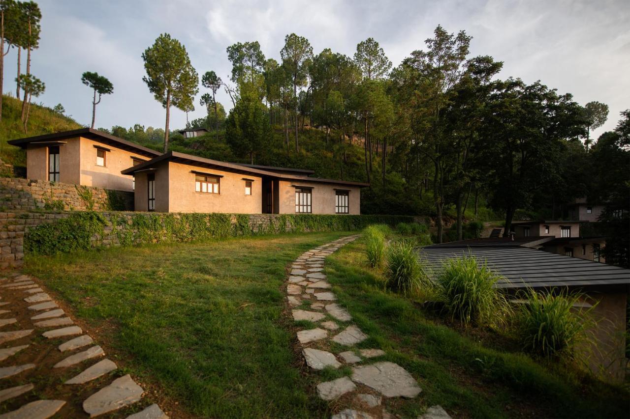 Amaya Kasauli Bagian luar foto