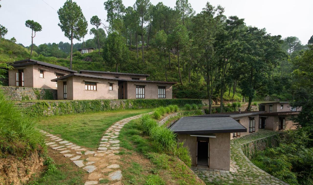 Amaya Kasauli Bagian luar foto
