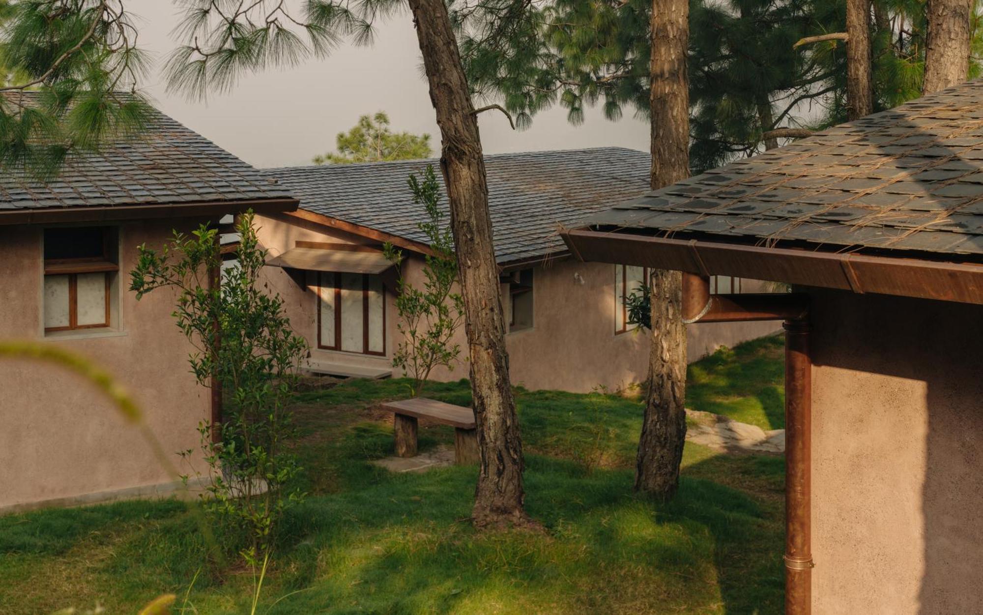 Amaya Kasauli Bagian luar foto